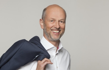 "Brauche ich das? Wo kommt es her? Was esse ich? Wie wurde es produziert? Wie geht es mir? Habe ich mich genügend bewegt? Was kann ich tun? Weshalb ändere ich mein Verhalten nicht jetzt? – Reto Gribi /RC Olten  "Brauche ich das? Wo kommt es her? Was esse ich? Wie wurde es produziert? Wie geht es mir? Habe ich mich genügend bewegt? Was kann ich tun? Weshalb ändere ich mein Verhalten nicht jetzt? – Reto Gribi /RC Olten